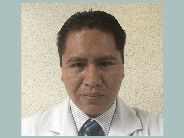 First Lumbar Disc Arthroplasty Doctor Miguel Fuentes. Ortopedista 